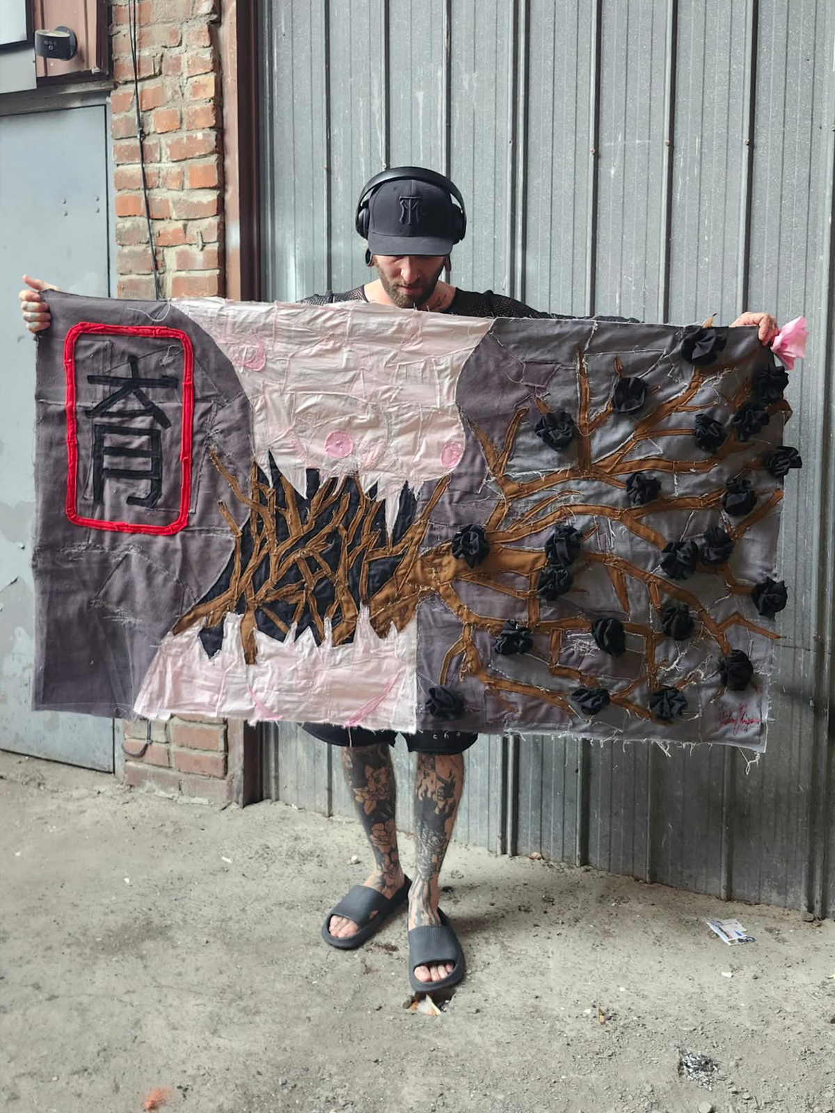 GROWTH wall rug