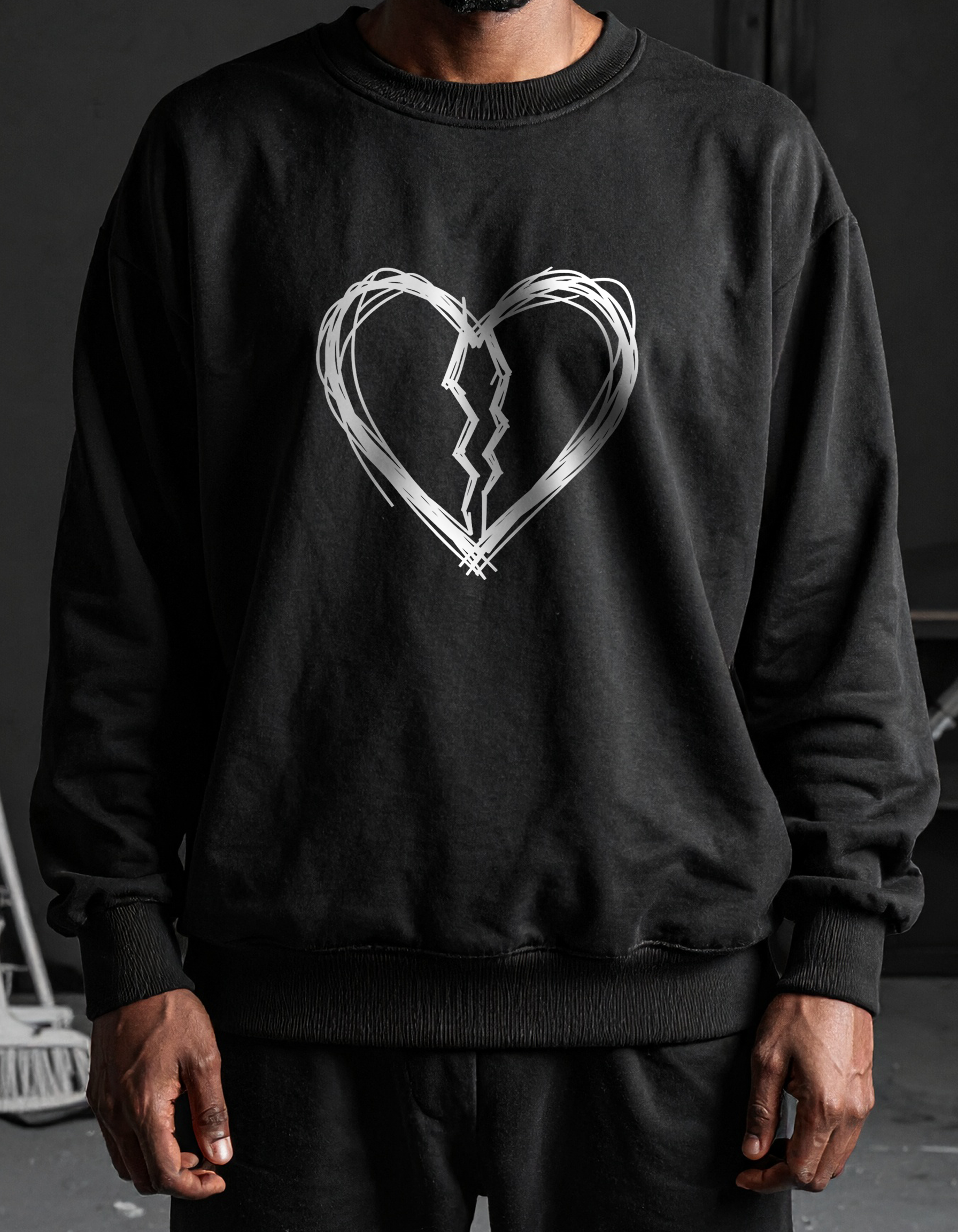 Guillaum Chaigne BROKEN WHT crewneck