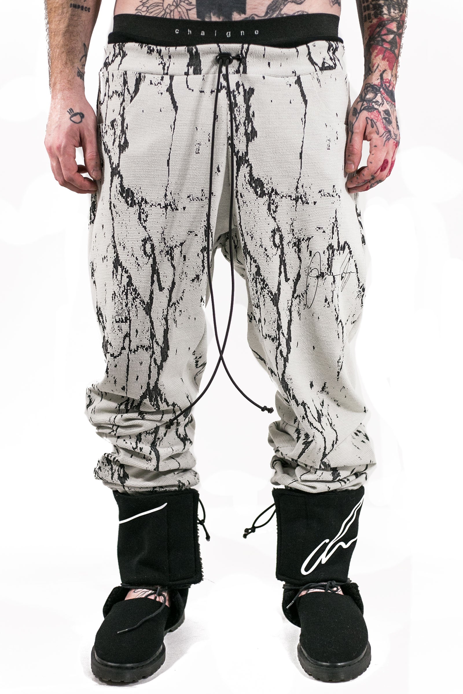 SS2022 marble ice joggers
