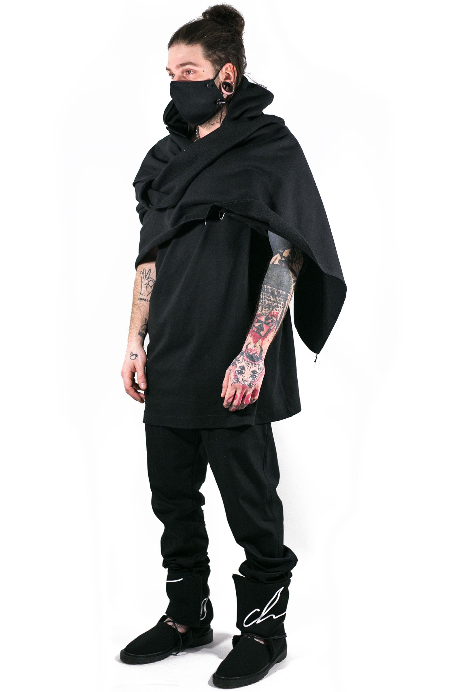 SS2022 hooded scarf