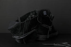 Black sneaker facemask